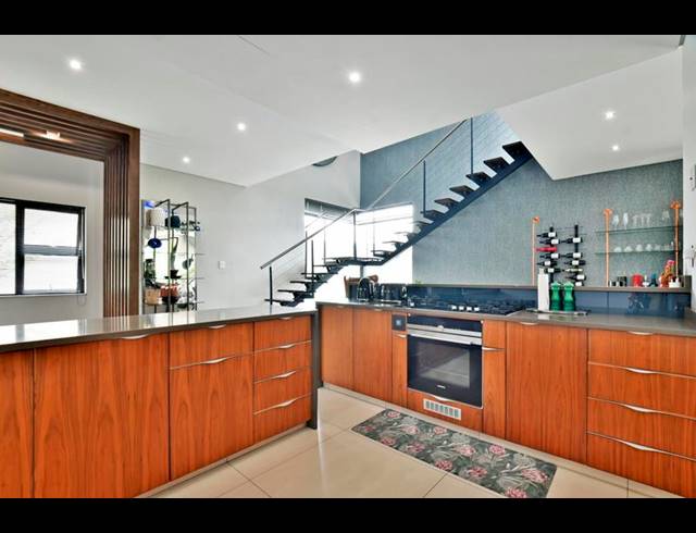 2 BEDROOM APARTMENT FOR SALE IN FOREST TOWN
